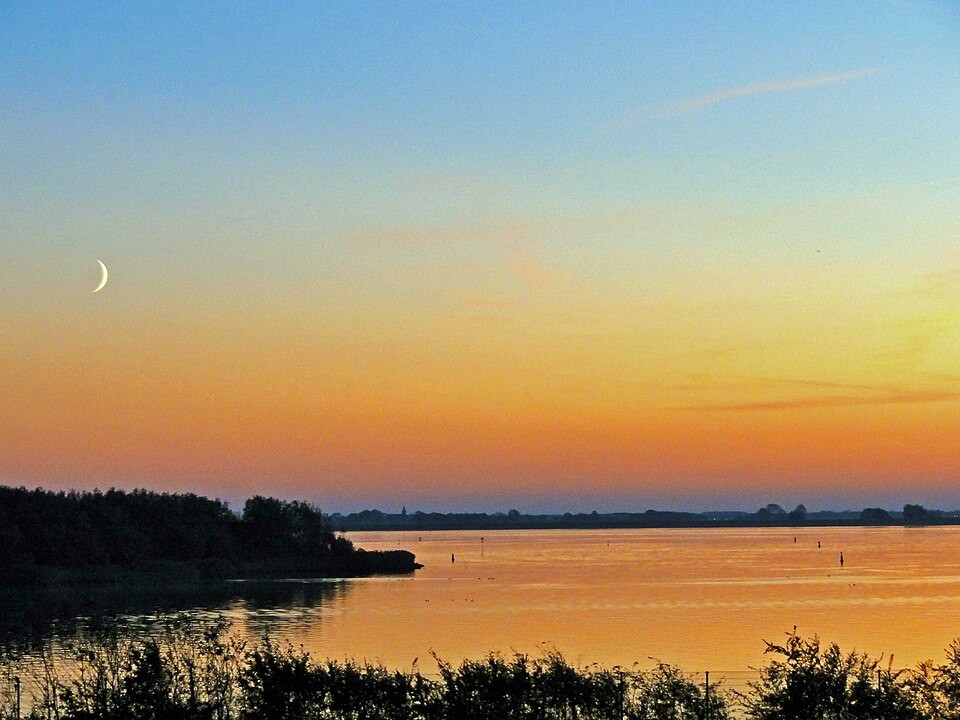 Lauwersmeer near Lauwersoog at sunset